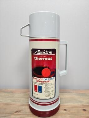 Vintage 1987 Aladdin's Quart Thermos gray with Burgundy stripe NOS